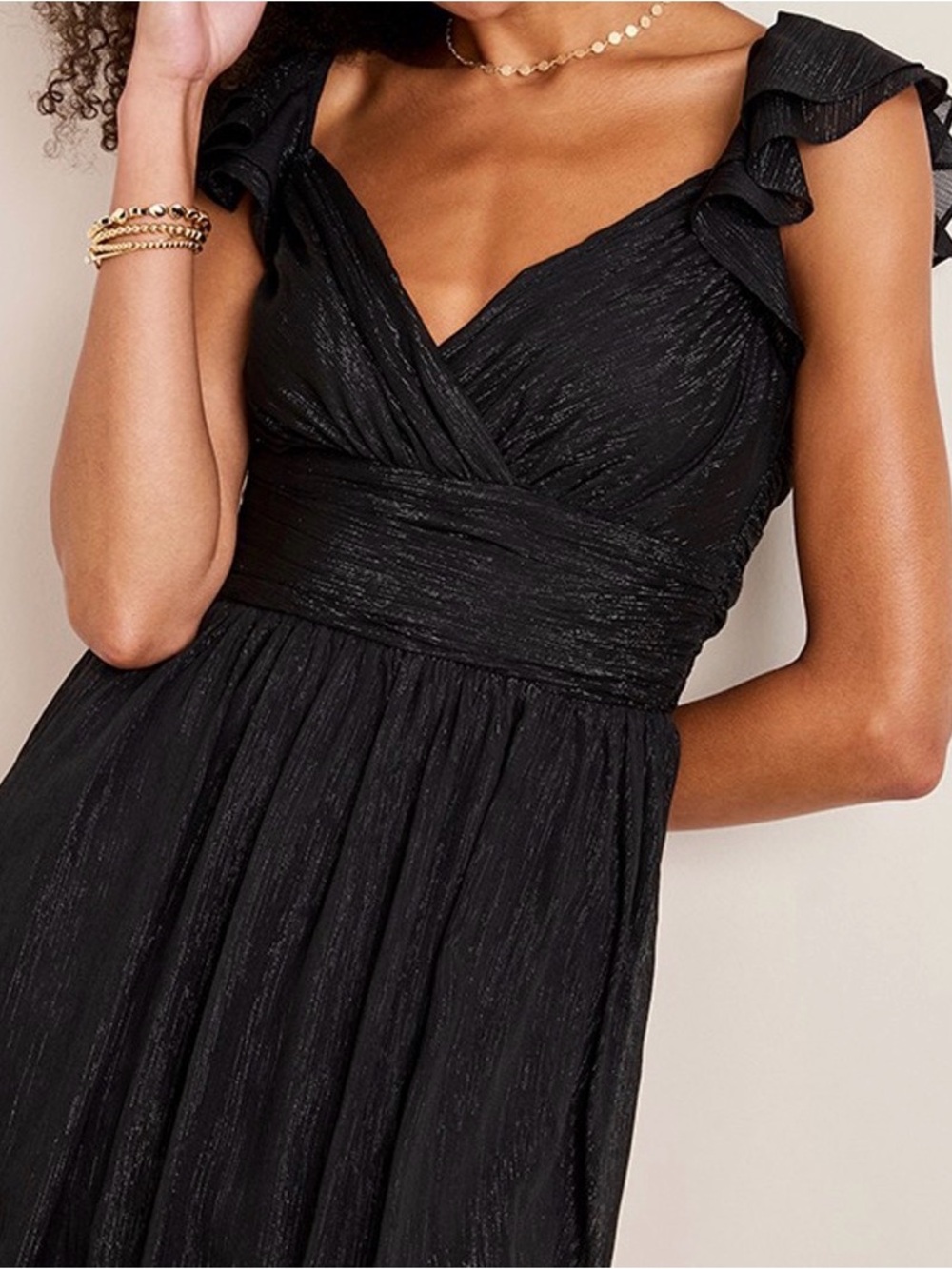 Francesca's Collections Black V-Neck Flutter-Sleeve Midi Dress - Small